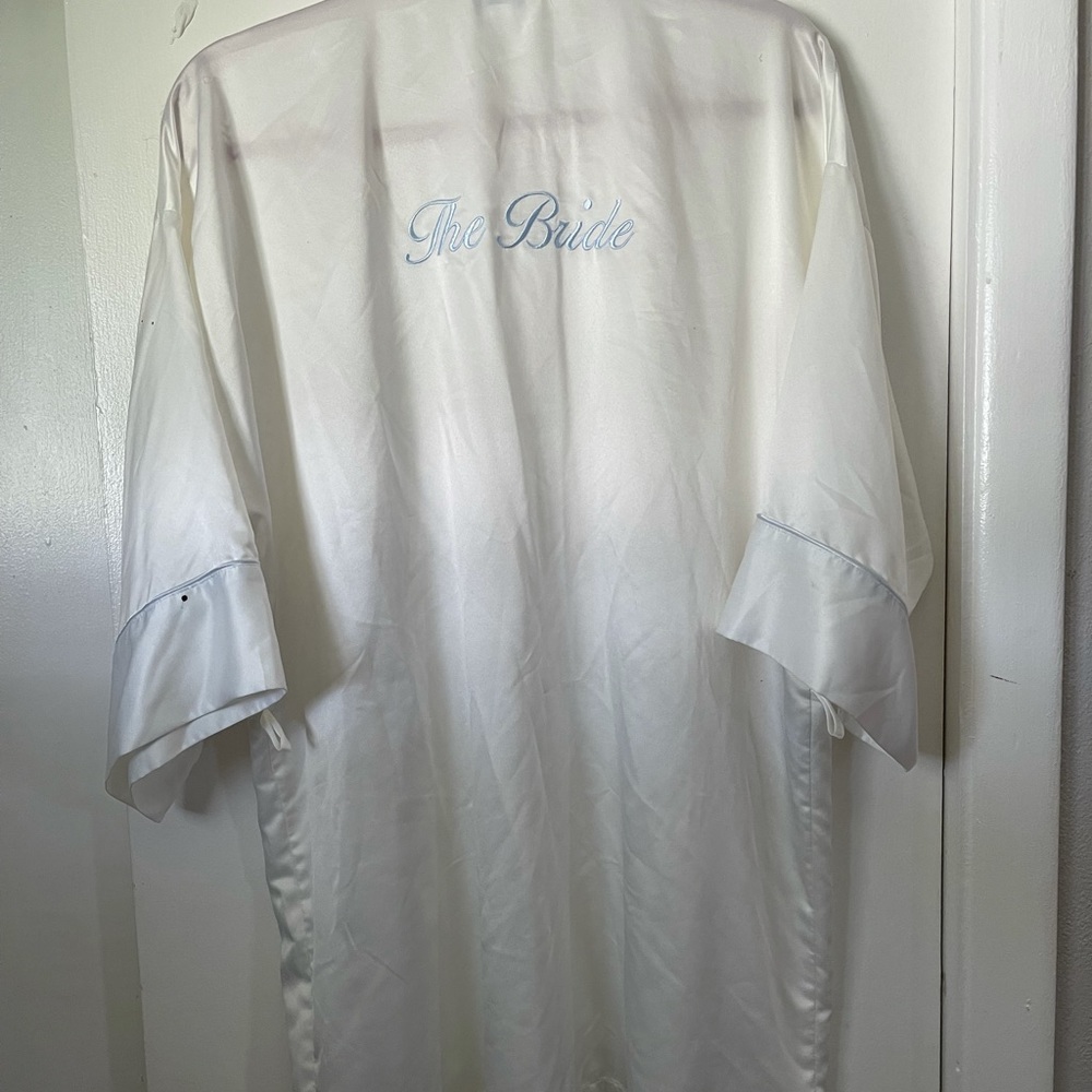 In Bloom by Jonquil “The Bride” Silk Robe